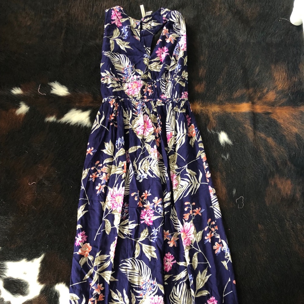 SOLD ❌❌❌Tropical Floral Maxi Dress